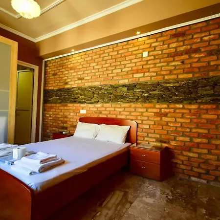 Menis Haus Rooms Nea Vrasna Exterior photo