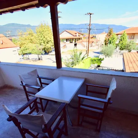 Menis Haus Rooms Nea Vrasna Exterior photo