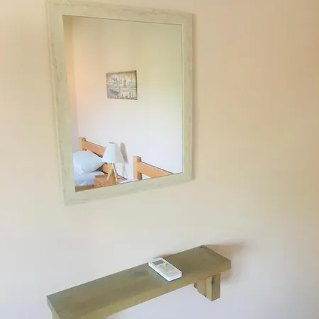 Menis Haus Rooms Nea Vrasna Exterior photo